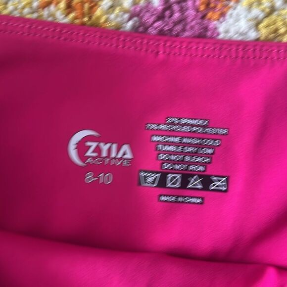 EUC WOMENS SIZE 8-10 ZYIA ACTIVE CROP LEGGINGS - Picture 4 of 7